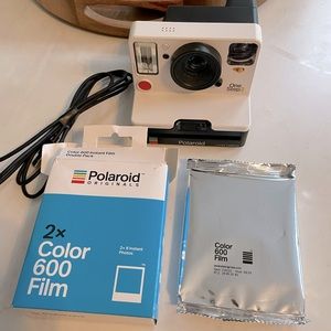 Polaroid One Step 2 camera with 2 film packs